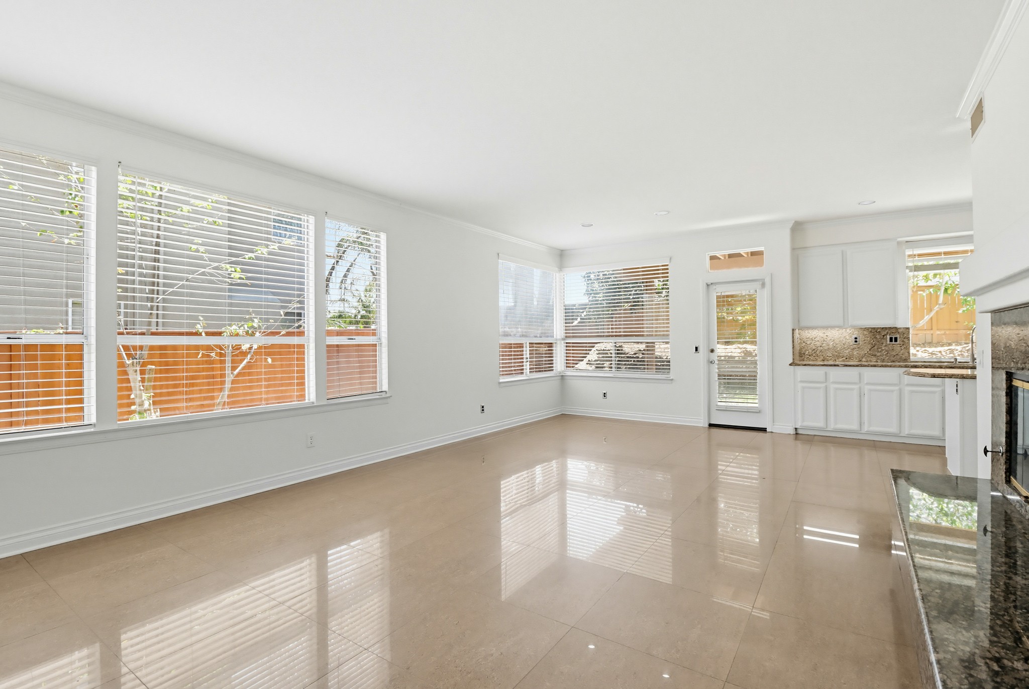 Virtual tour photo 18 of 76 for 1100 Corrales Ln