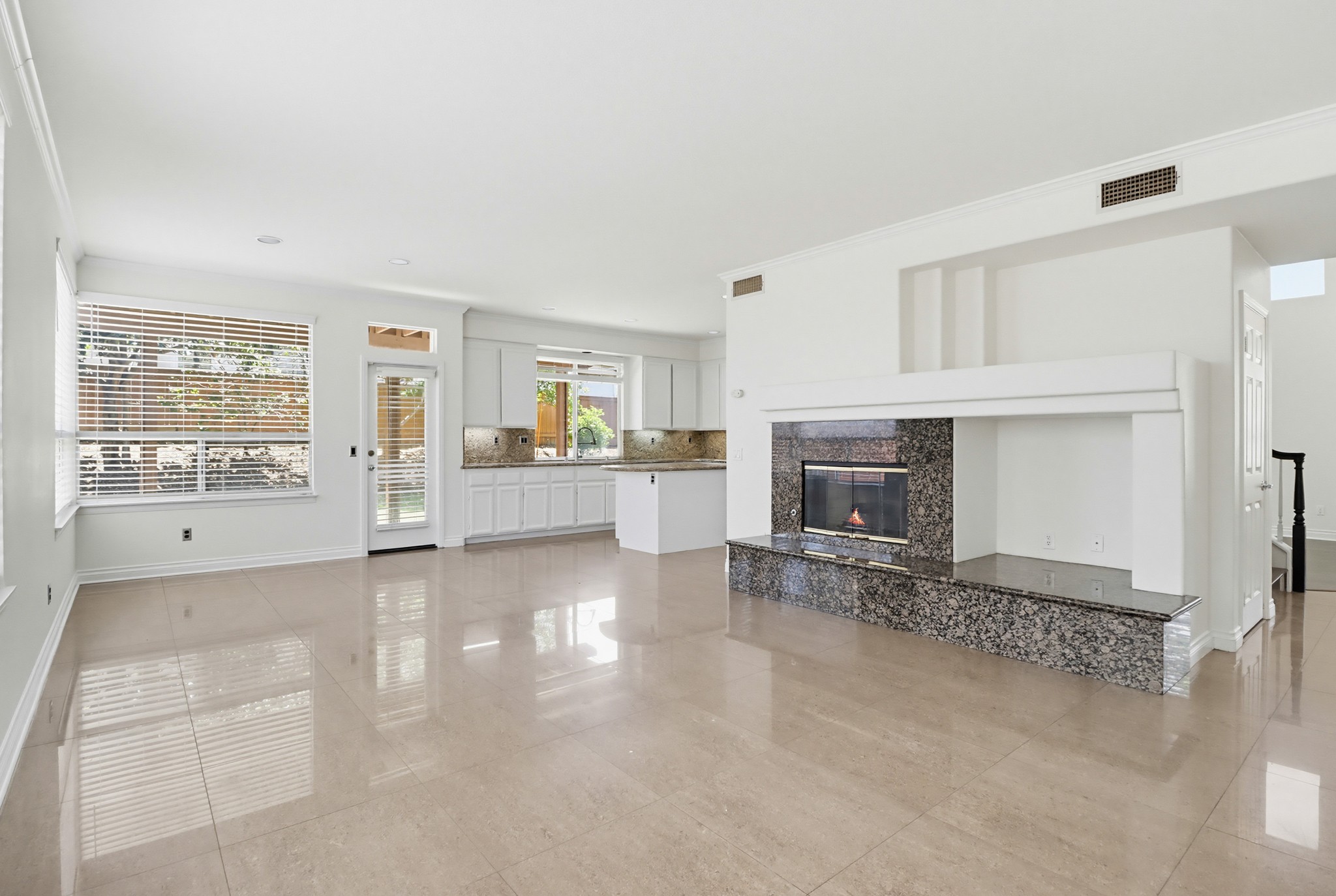 Virtual tour photo 19 of 76 for 1100 Corrales Ln