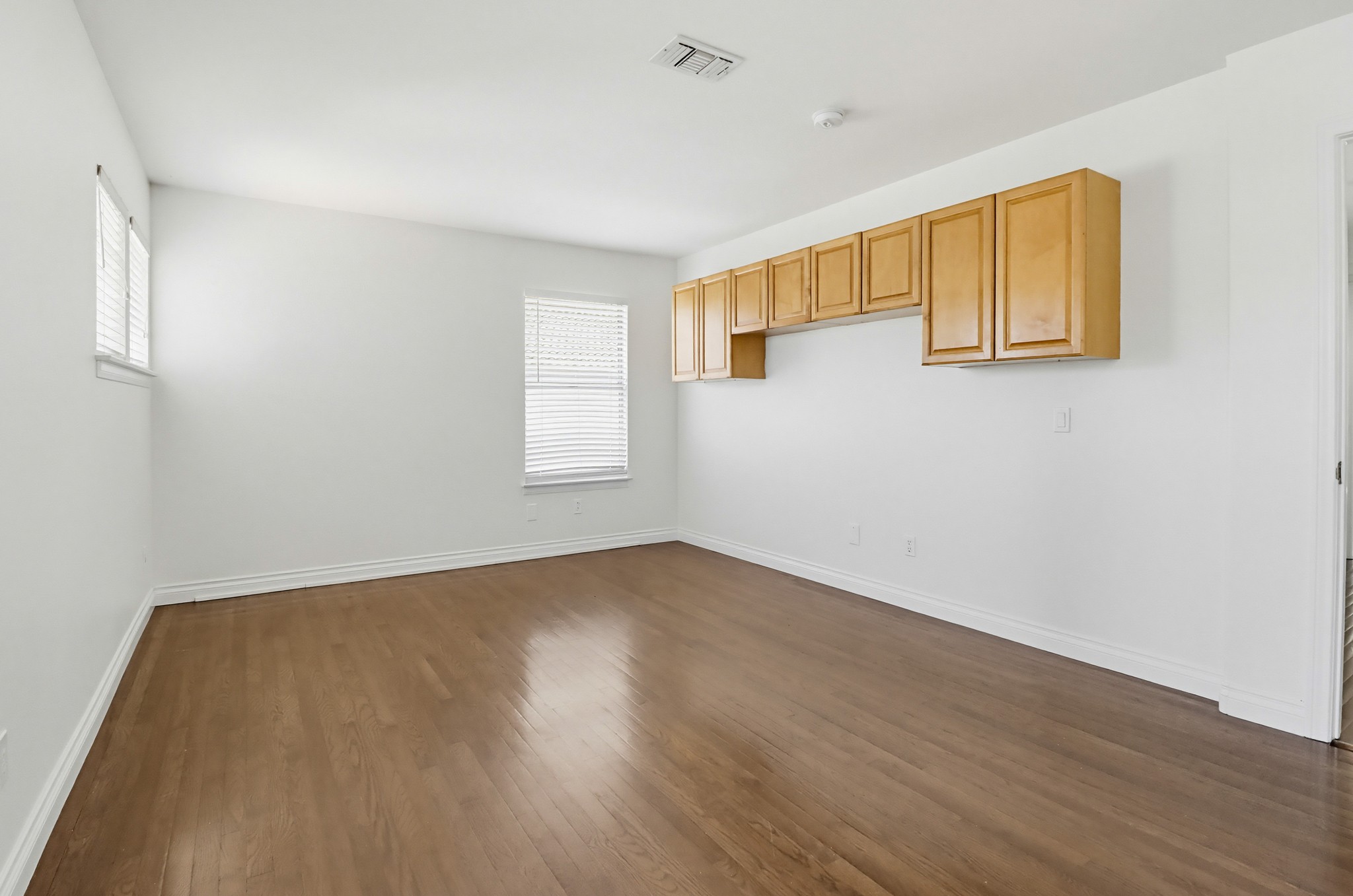 Virtual tour photo 43 of 76 for 1100 Corrales Ln