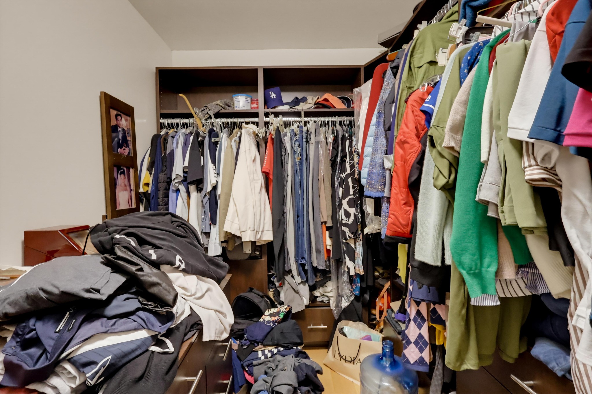 Virtual tour photo 34 of 84 for 1100 S Hope St Apt 1302