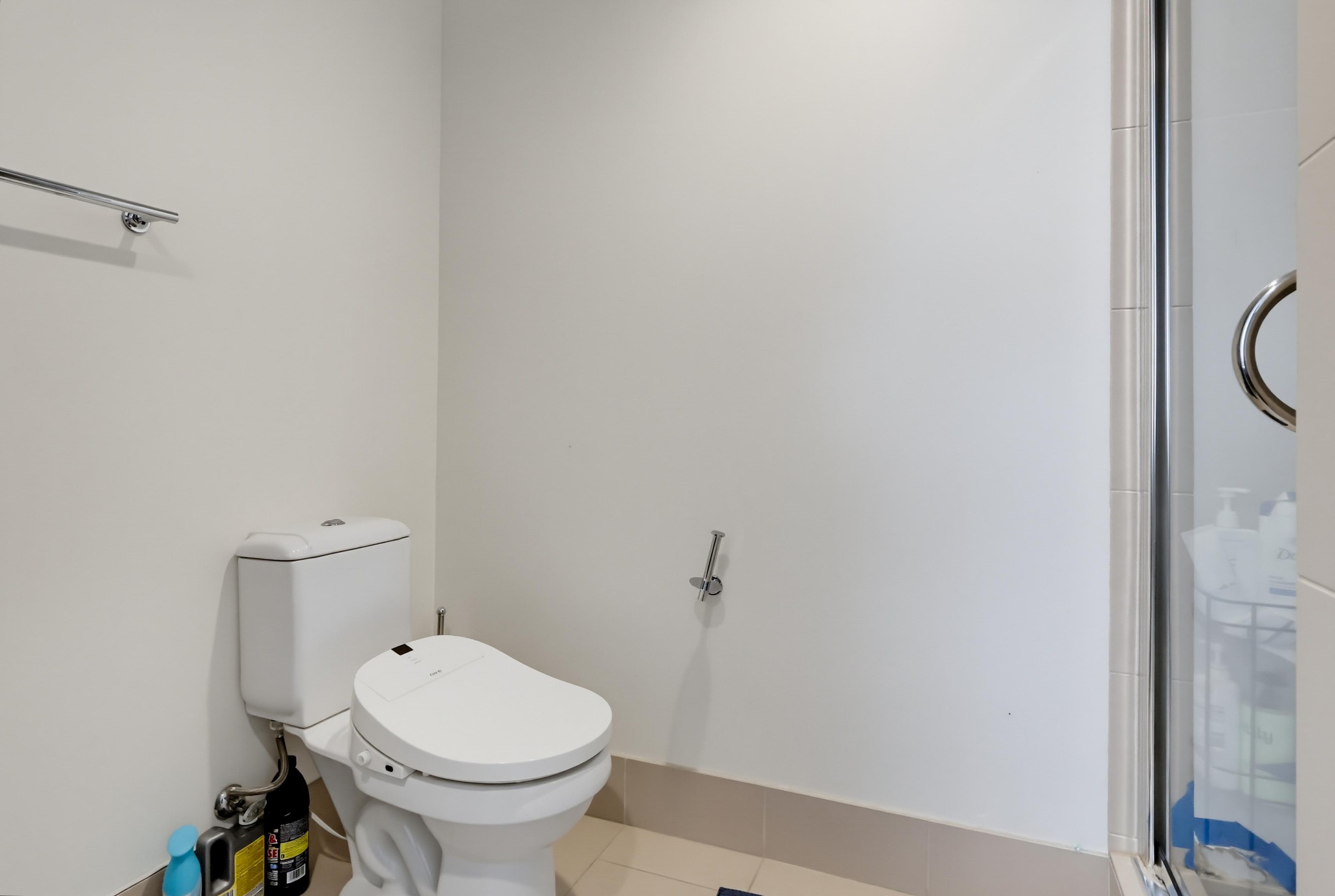 Virtual tour photo 38 of 84 for 1100 S Hope St Apt 1302