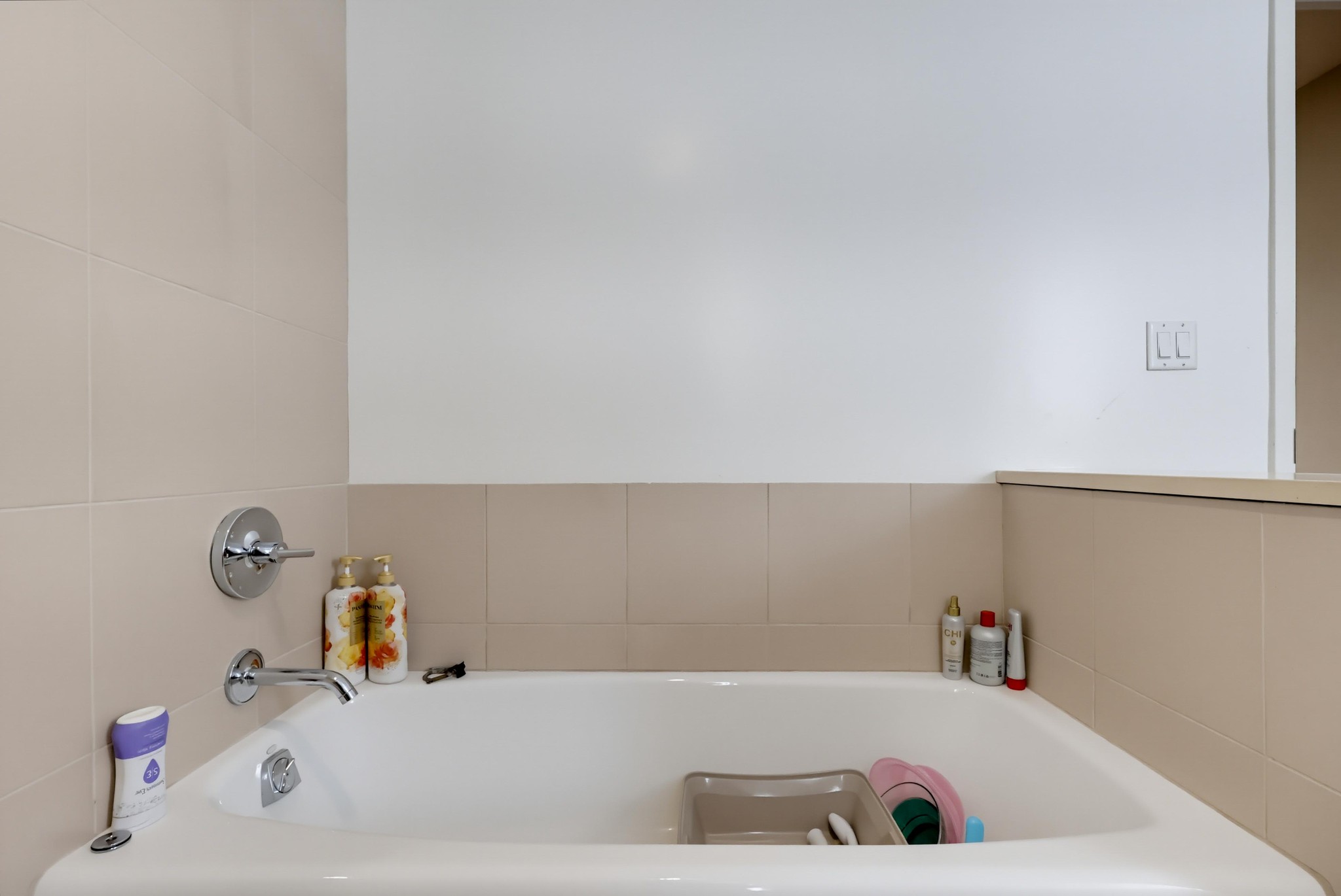 Virtual tour photo 39 of 84 for 1100 S Hope St Apt 1302