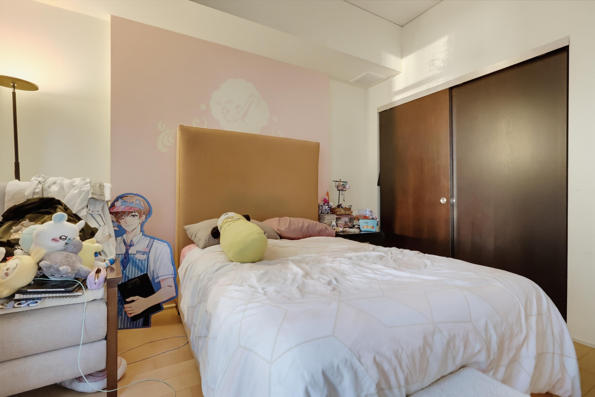 Virtual tour photo 42 of 84 for 1100 S Hope St Apt 1302