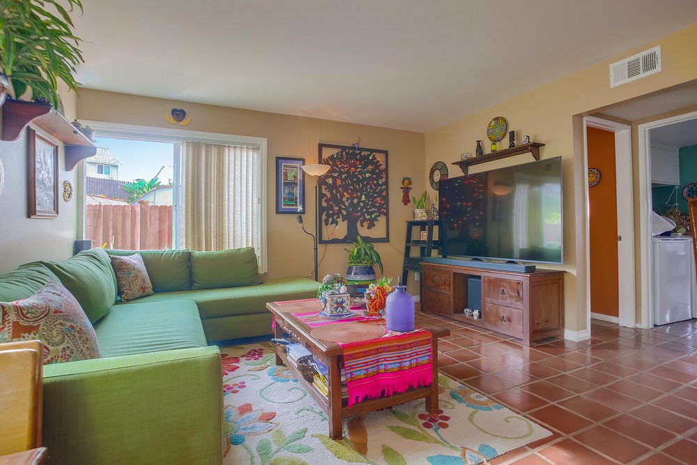 Virtual tour photo 19 of 85 for 11008 Blythe Rd