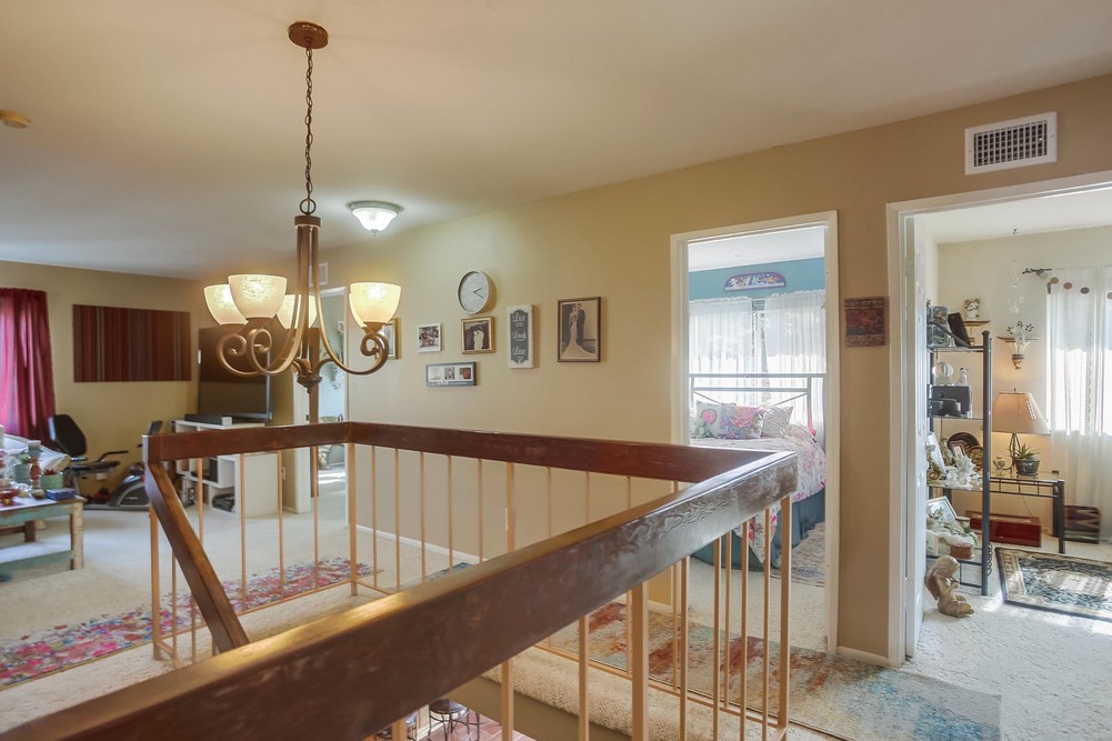 Virtual tour photo 34 of 85 for 11008 Blythe Rd