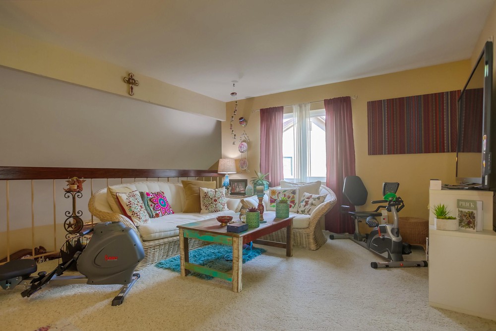 Virtual tour photo 58 of 85 for 11008 Blythe Rd