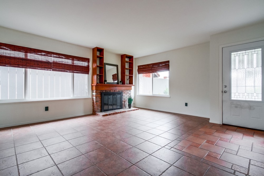 Virtual tour photo 7 of 35 for 11010 Westonhill Dr