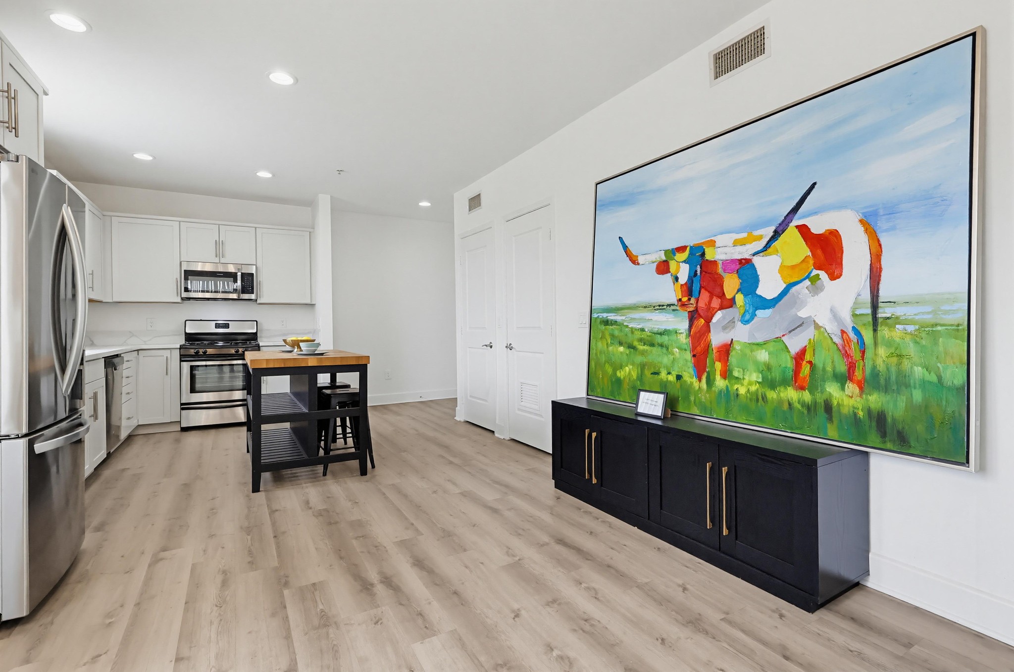 Virtual tour photo 14 of 161 for 11011 Huston St