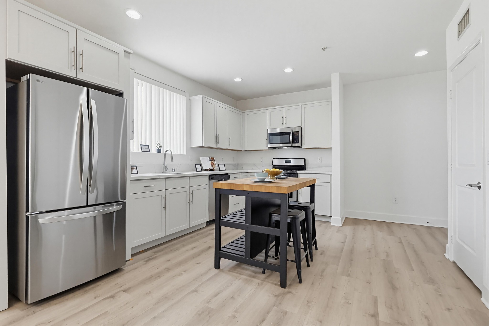 Virtual tour photo 18 of 161 for 11011 Huston St