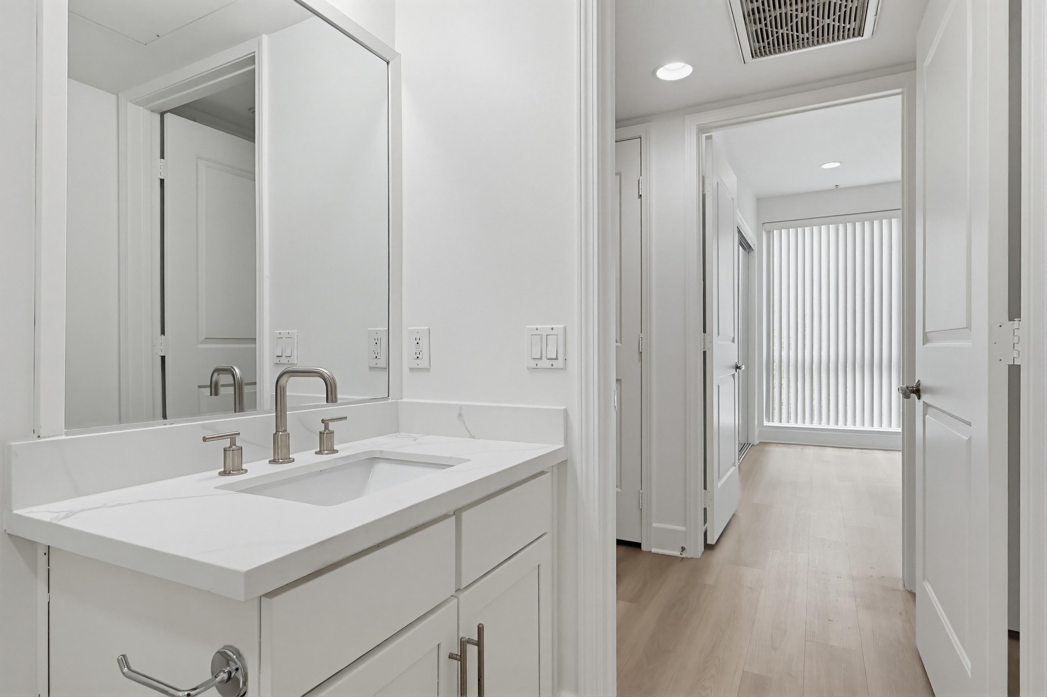 Virtual tour photo 78 of 161 for 11011 Huston St