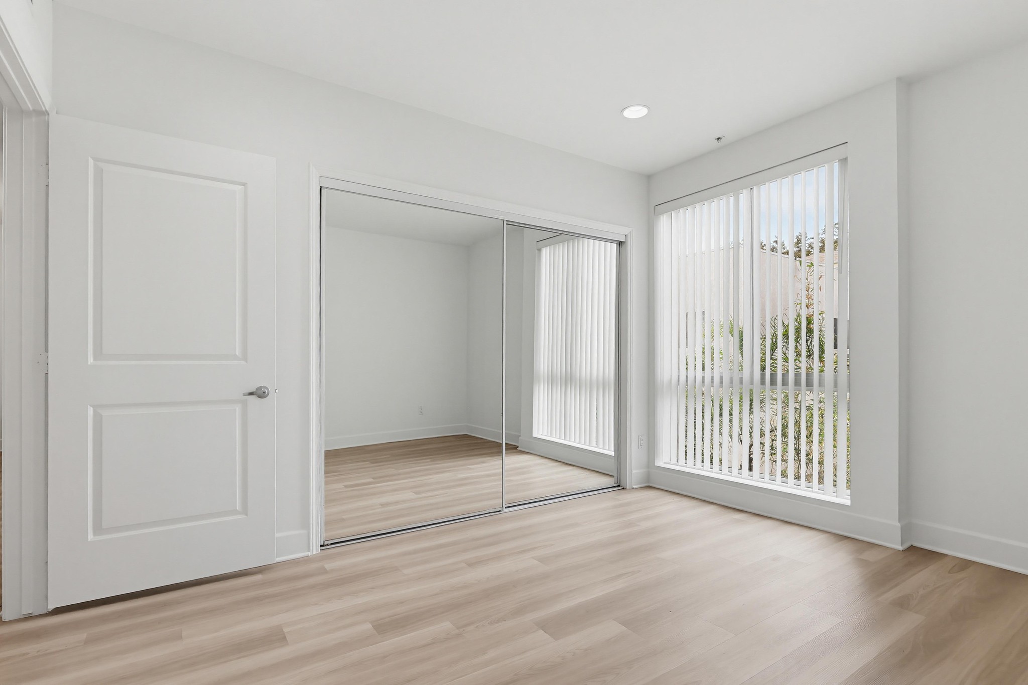 Virtual tour photo 81 of 161 for 11011 Huston St