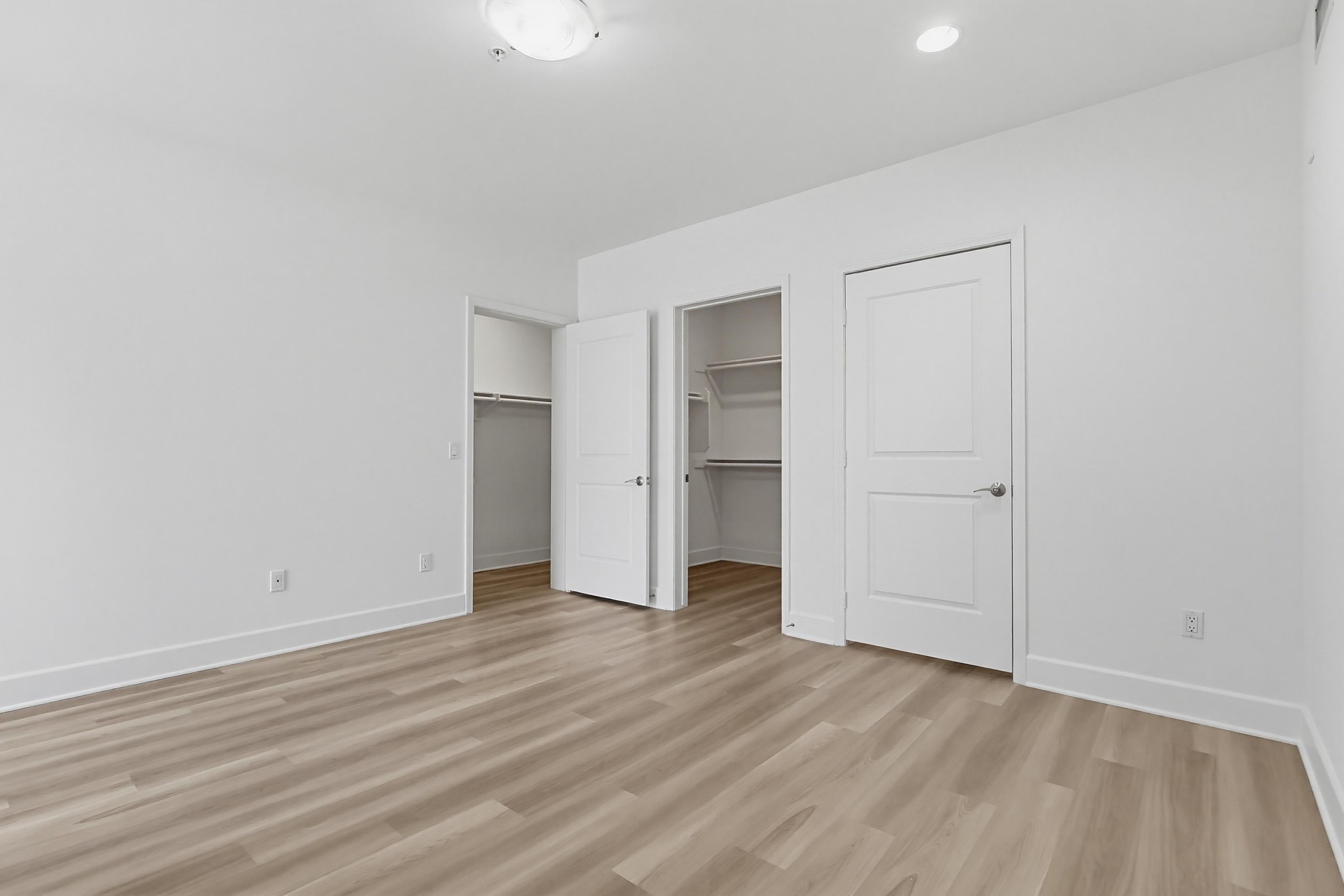 Virtual tour photo 84 of 161 for 11011 Huston St