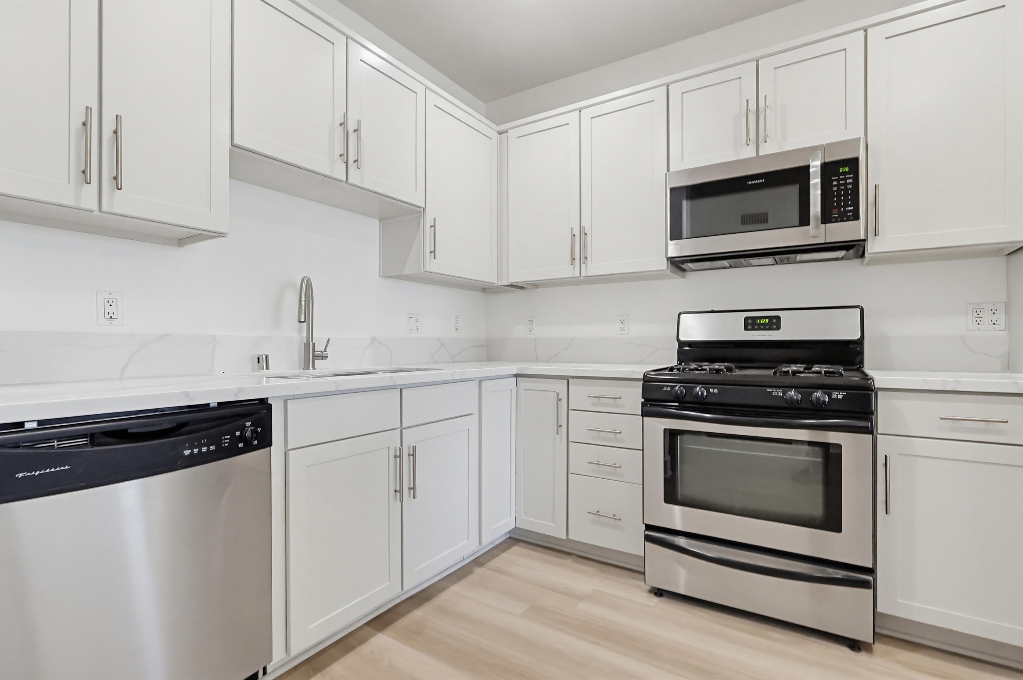 Virtual tour photo 98 of 161 for 11011 Huston St