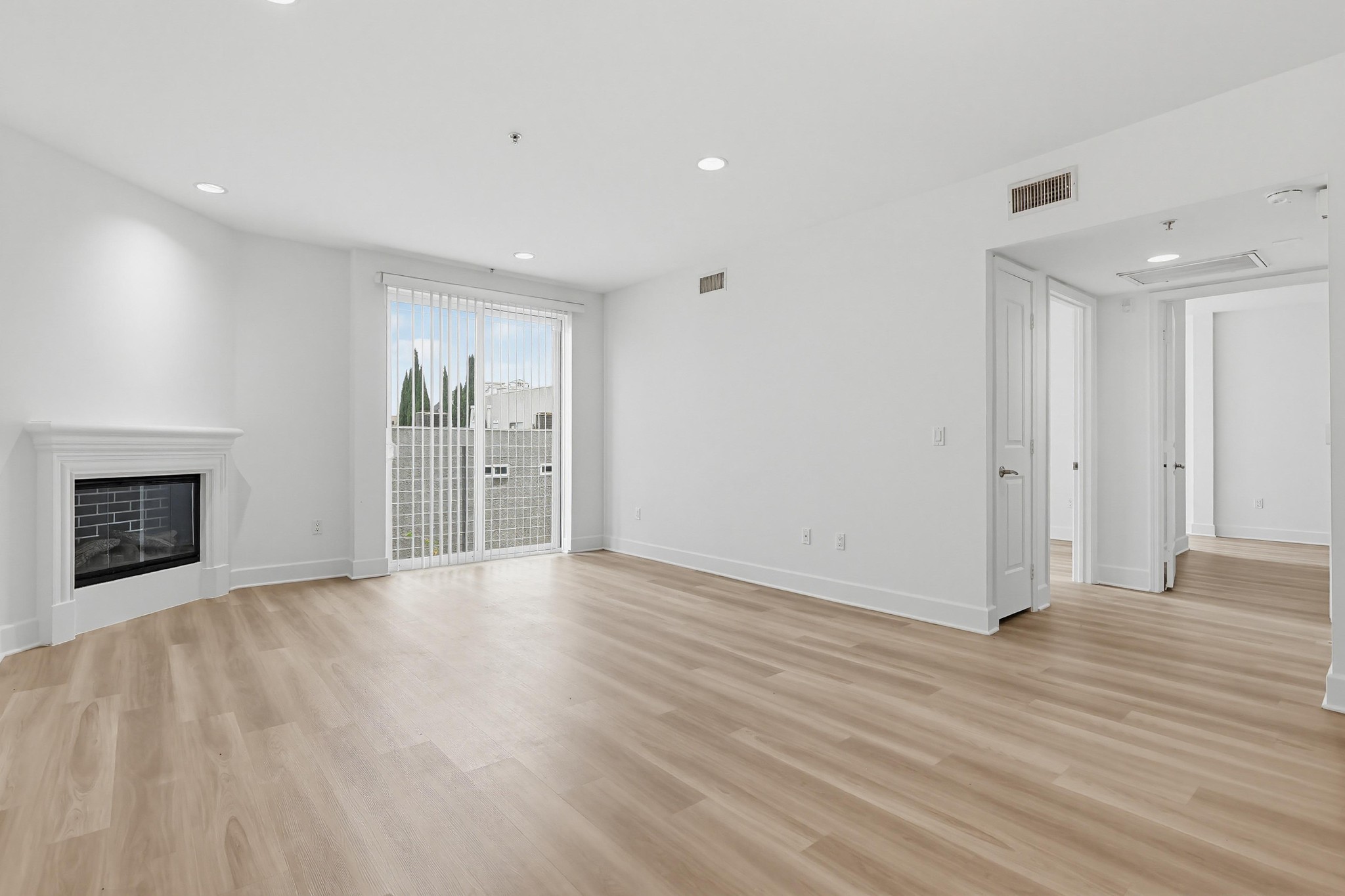 Virtual tour photo 108 of 161 for 11011 Huston St