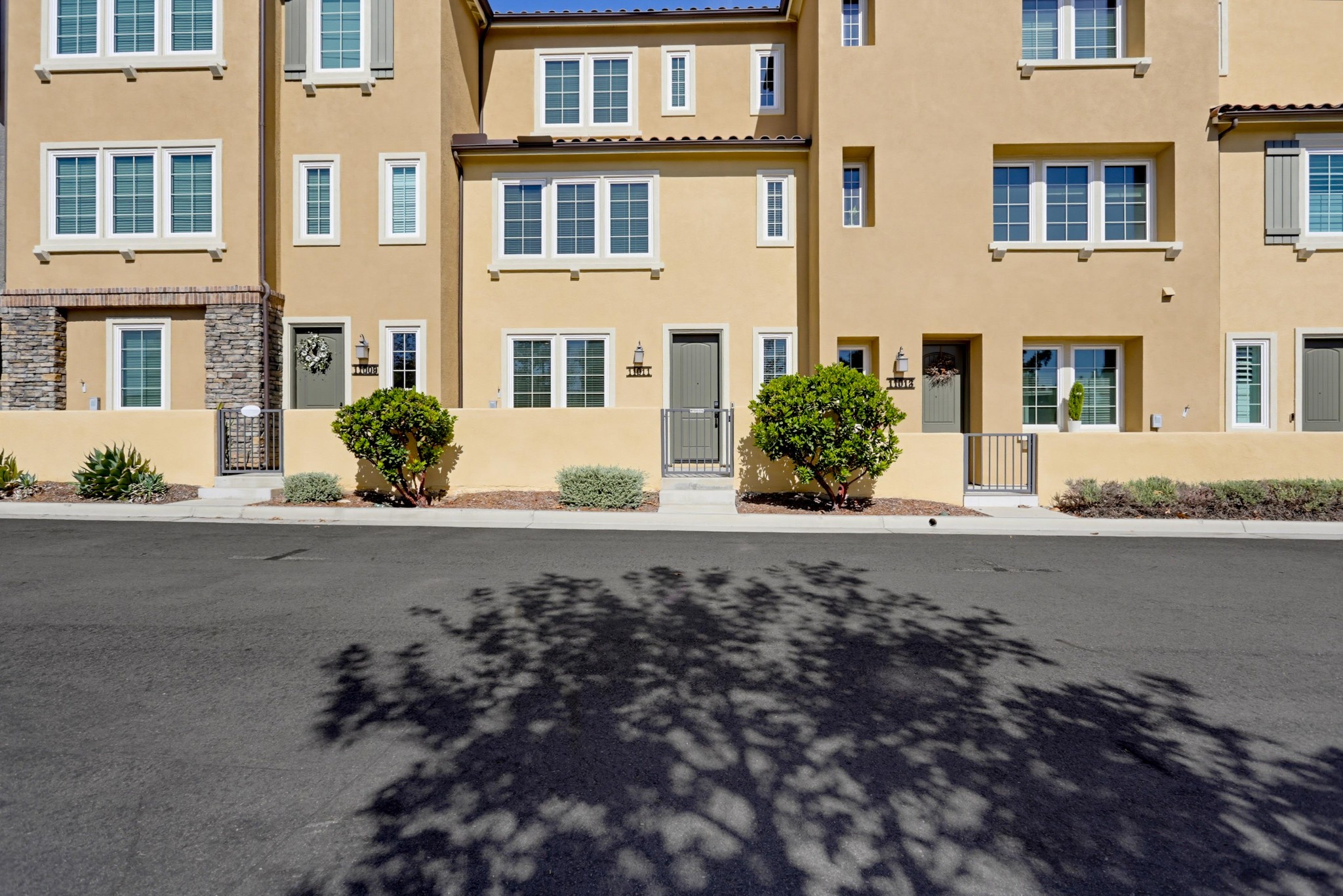 Virtual tour photo 3 of 46 for 11011 Logan Way