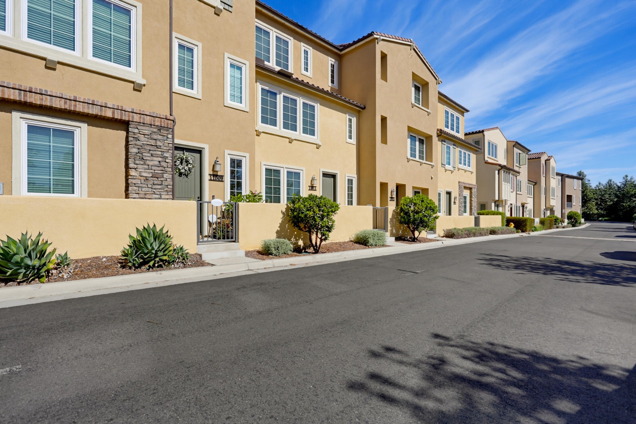 Virtual tour photo 4 of 46 for 11011 Logan Way