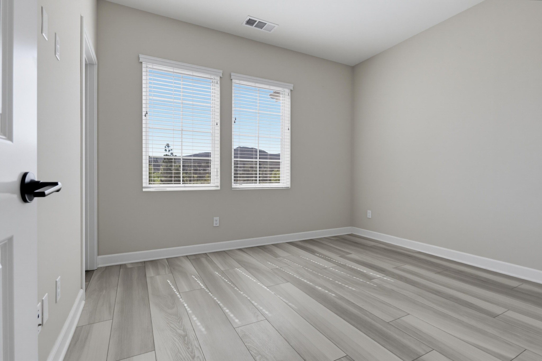 Virtual tour photo 30 of 46 for 11011 Logan Way
