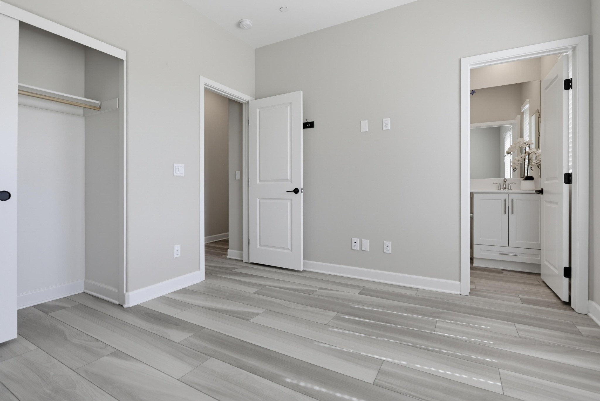 Virtual tour photo 31 of 46 for 11011 Logan Way