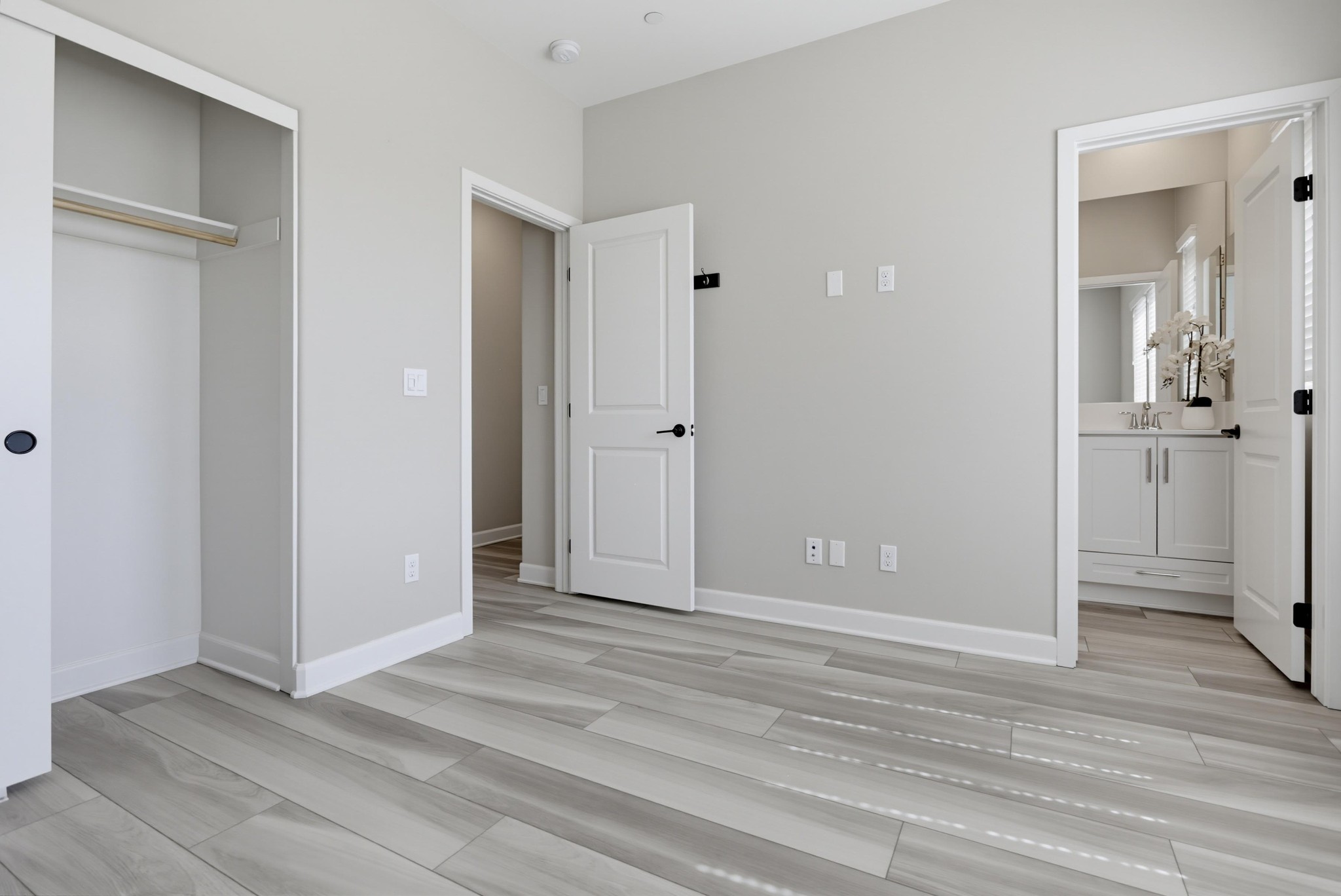 Virtual tour photo 34 of 46 for 11011 Logan Way