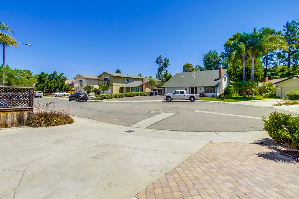 Virtual tour photo 5 of 51 for 11018 Carlota St