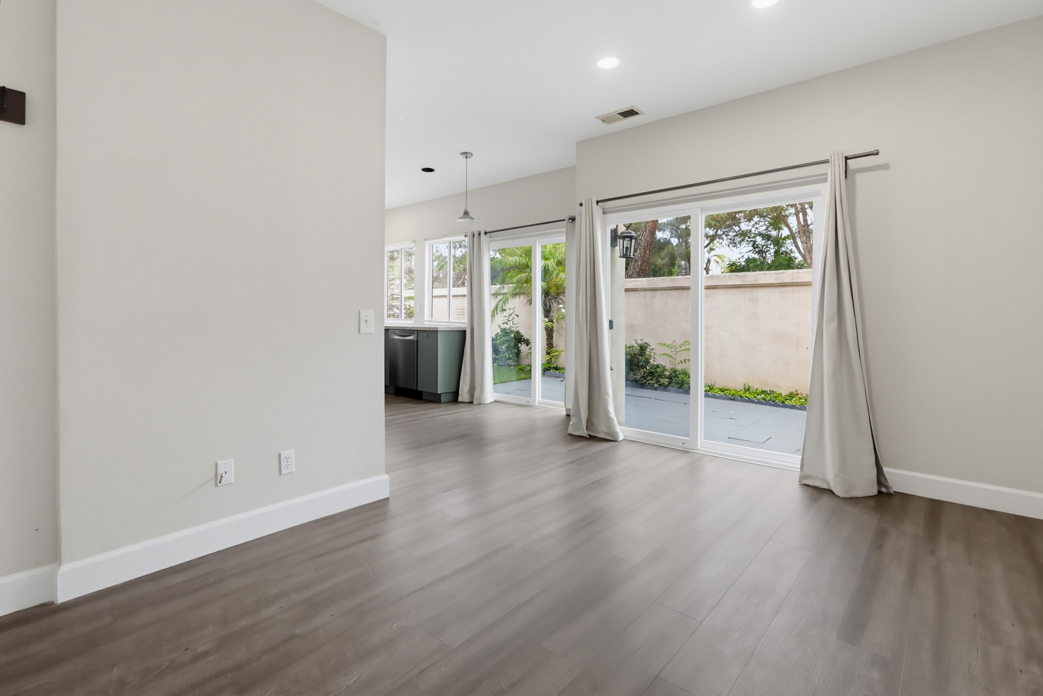 Virtual tour photo 19 of 52 for 1103 Pacific Grove Loop