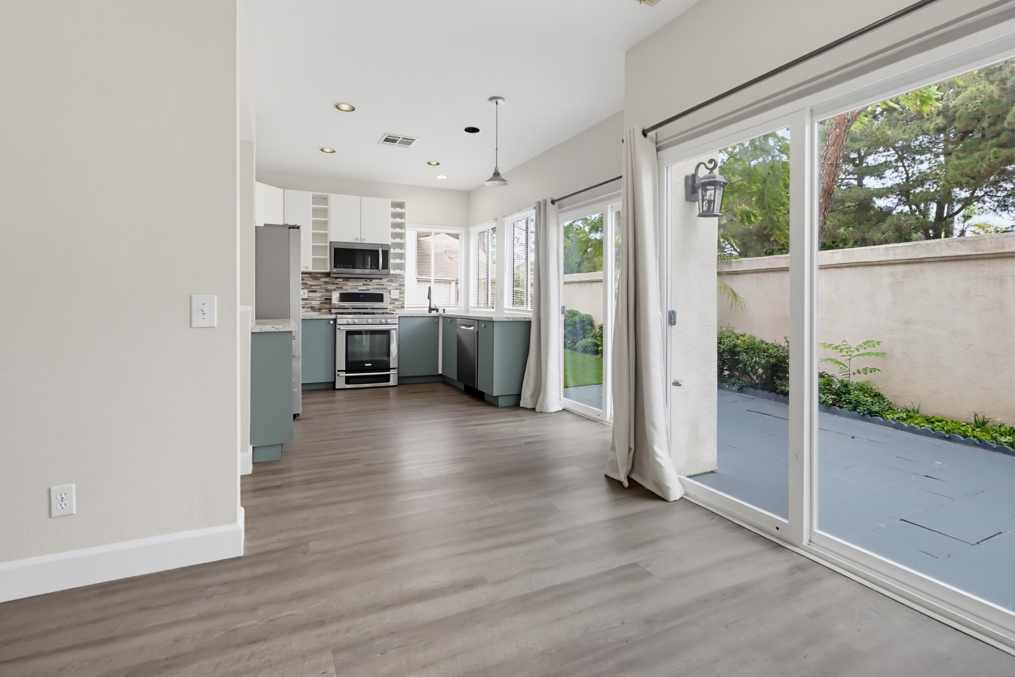 Virtual tour photo 20 of 52 for 1103 Pacific Grove Loop