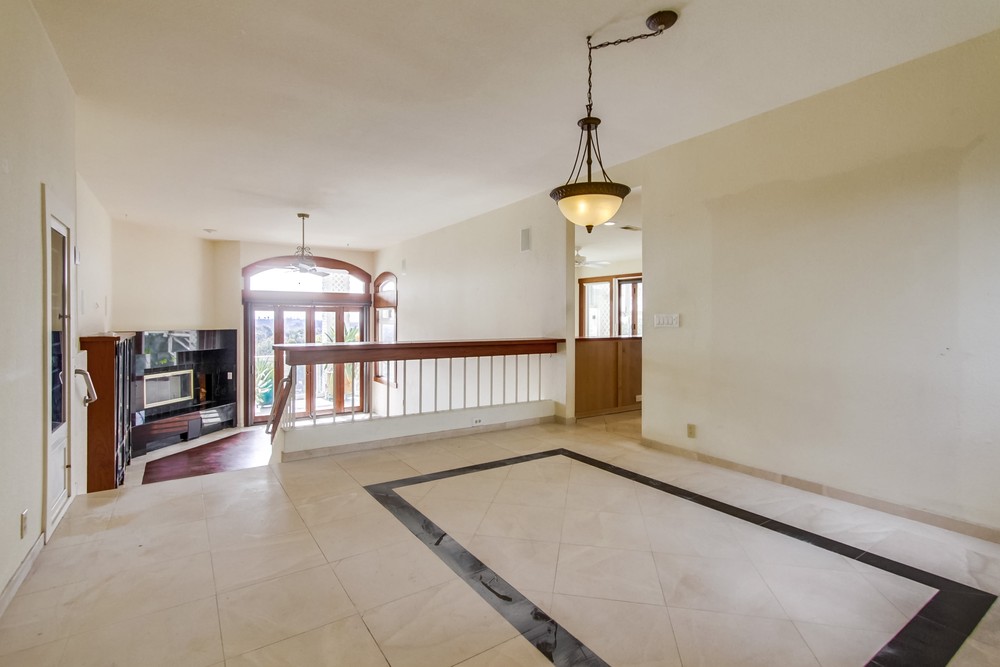 Virtual tour photo 9 of 60 for 11031 Caminito Vista Pacifica