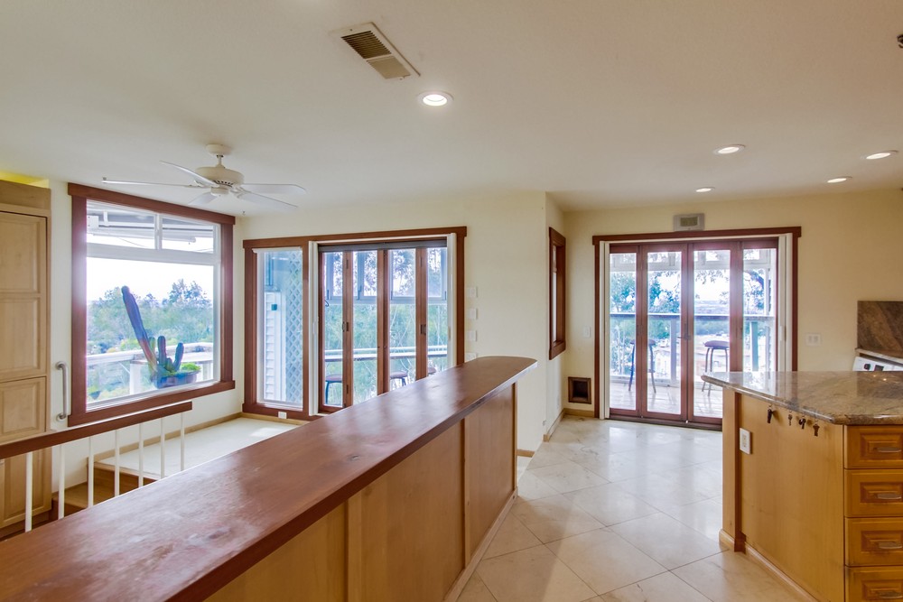 Virtual tour photo 17 of 60 for 11031 Caminito Vista Pacifica