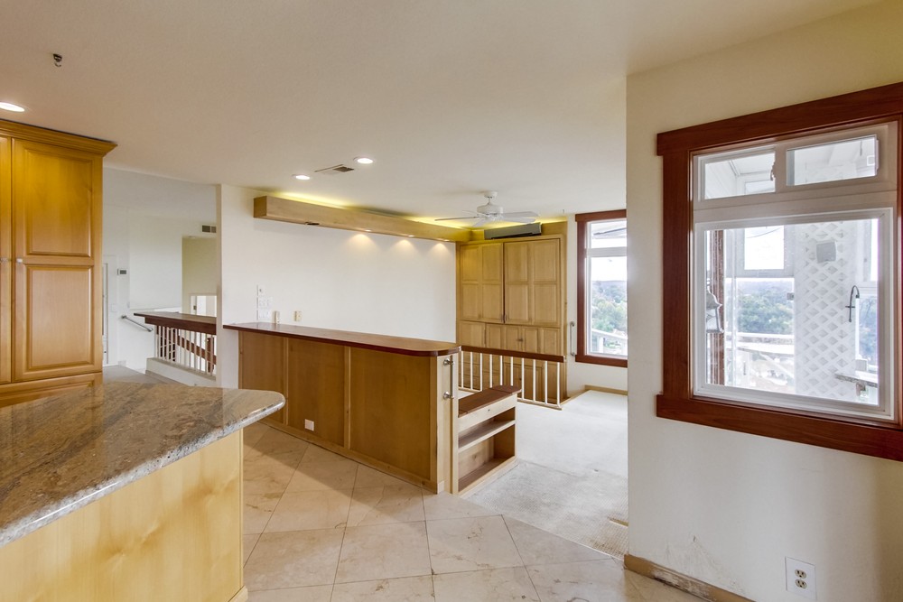 Virtual tour photo 18 of 60 for 11031 Caminito Vista Pacifica