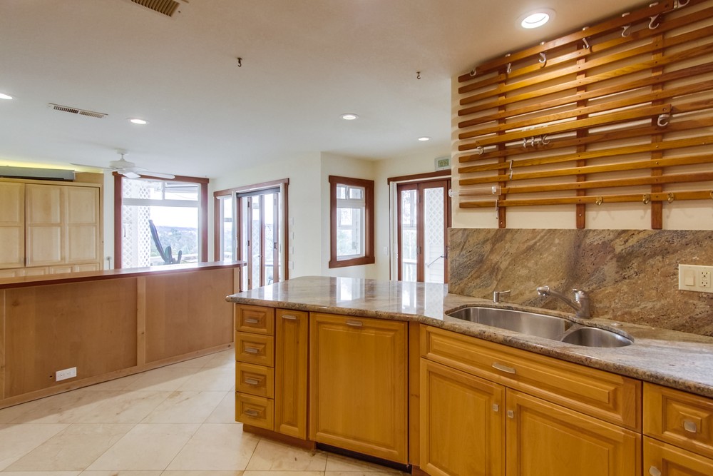Virtual tour photo 27 of 60 for 11031 Caminito Vista Pacifica