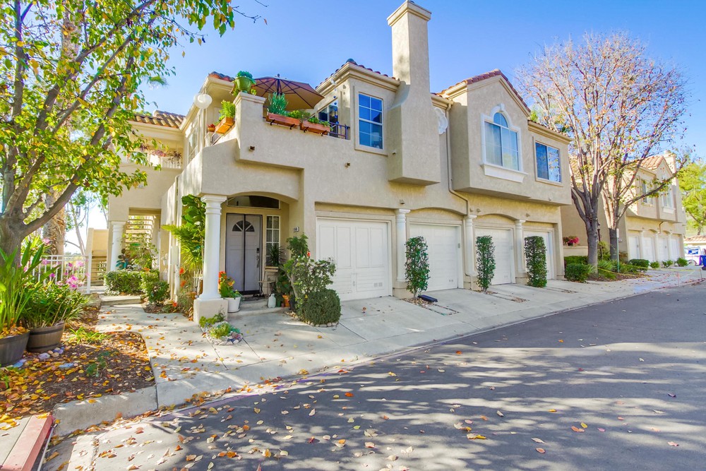 Virtual tour photo 1 of 90 for 11038 Portobelo Dr