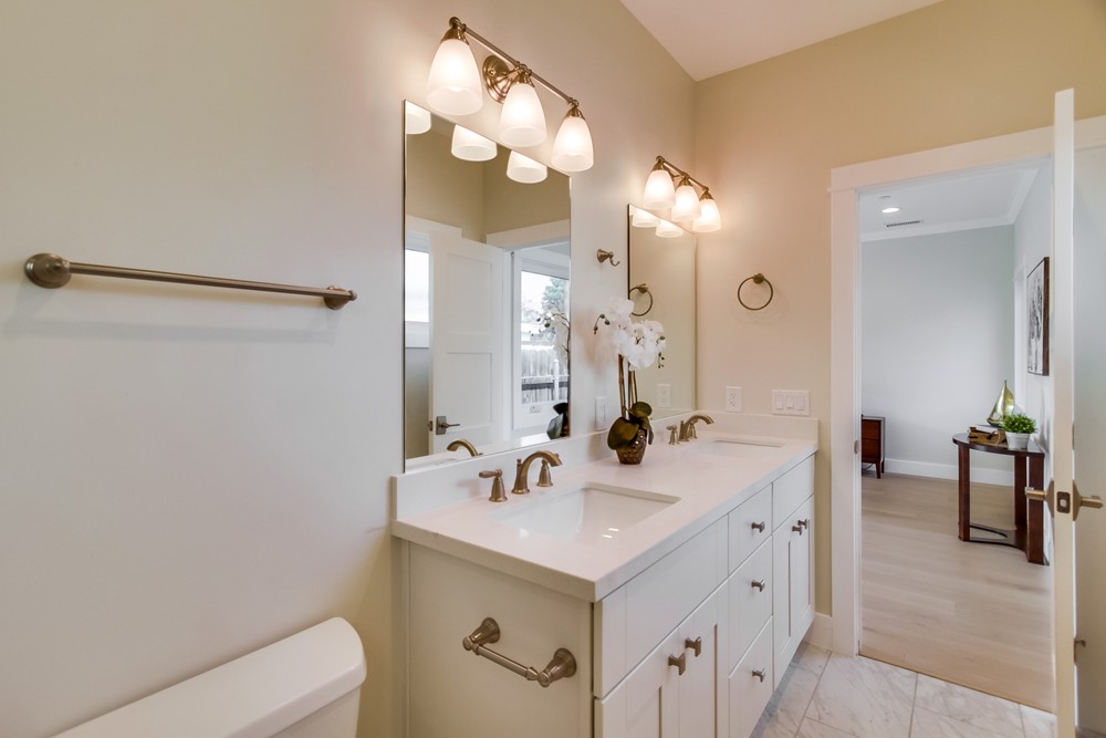 Virtual tour photo 31 of 52 for 1104 Emerald St