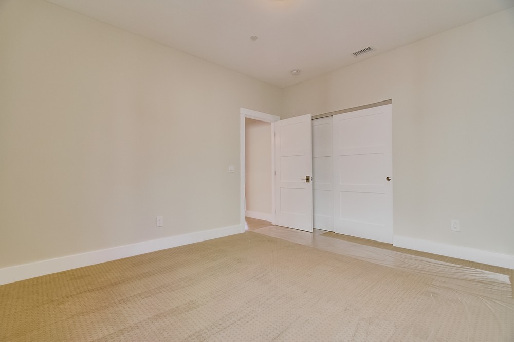 Virtual tour photo 33 of 52 for 1104 Emerald St
