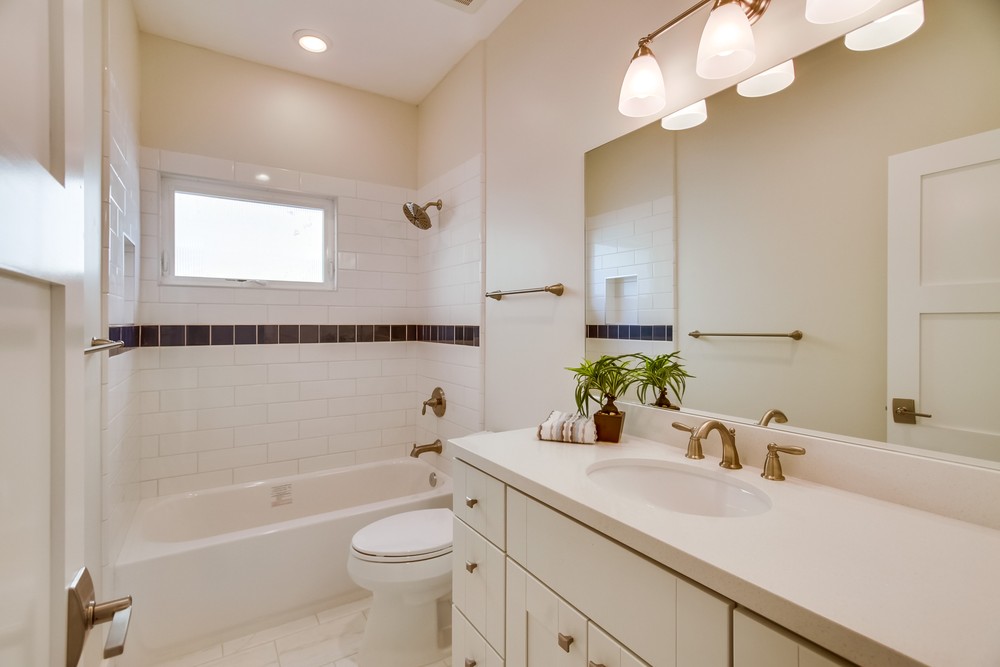 Virtual tour photo 37 of 52 for 1104 Emerald St