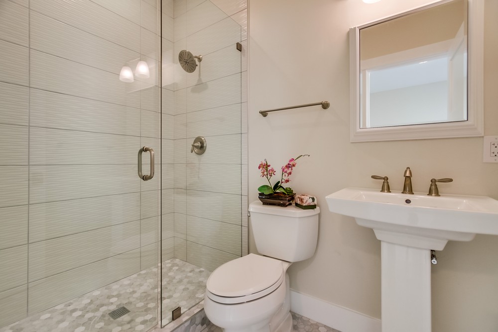 Virtual tour photo 41 of 52 for 1104 Emerald St