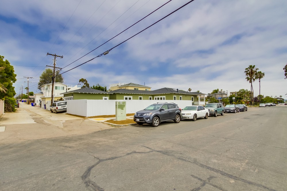 Virtual tour photo 53 of 52 for 1104 Emerald St