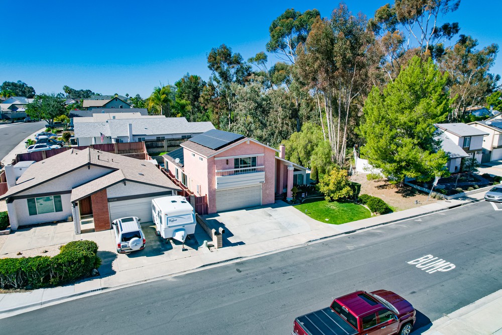 Virtual tour photo 7 of 35 for 11044 Blythe Rd