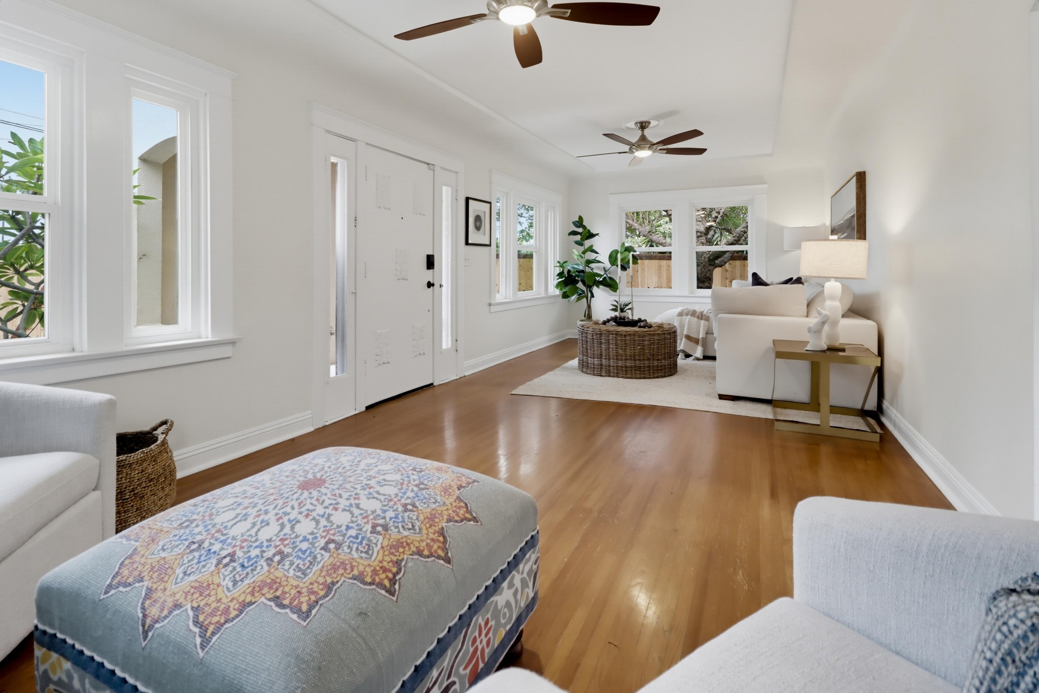 Virtual tour photo 18 of 64 for 1105 E 6th St