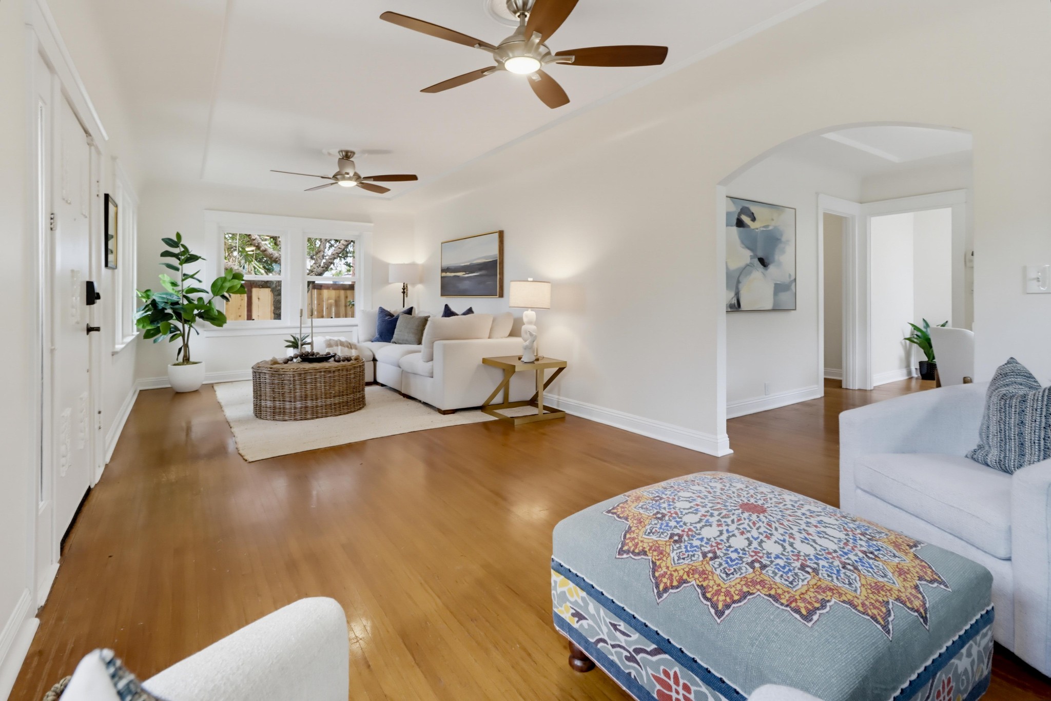 Virtual tour photo 19 of 64 for 1105 E 6th St