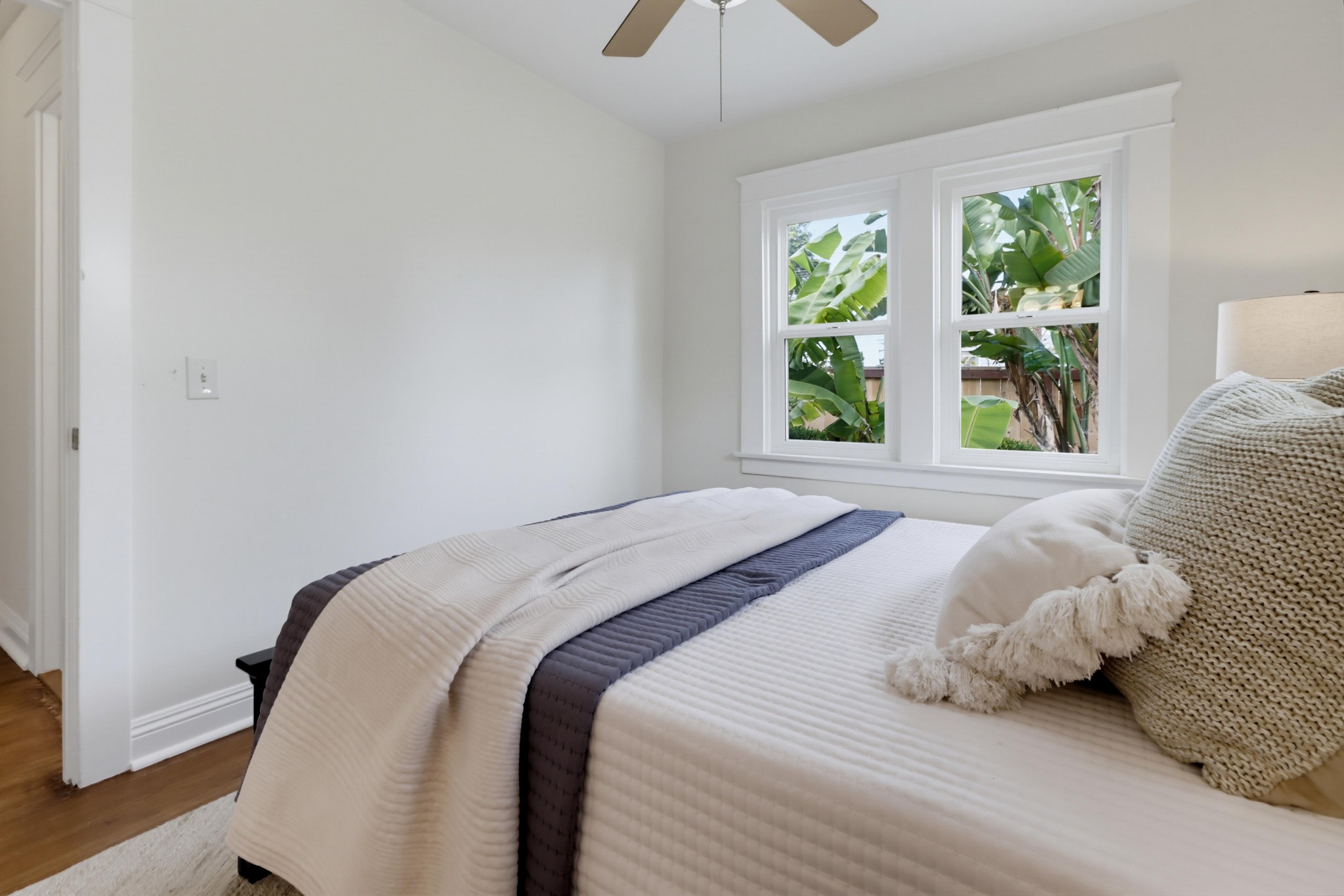 Virtual tour photo 38 of 64 for 1105 E 6th St