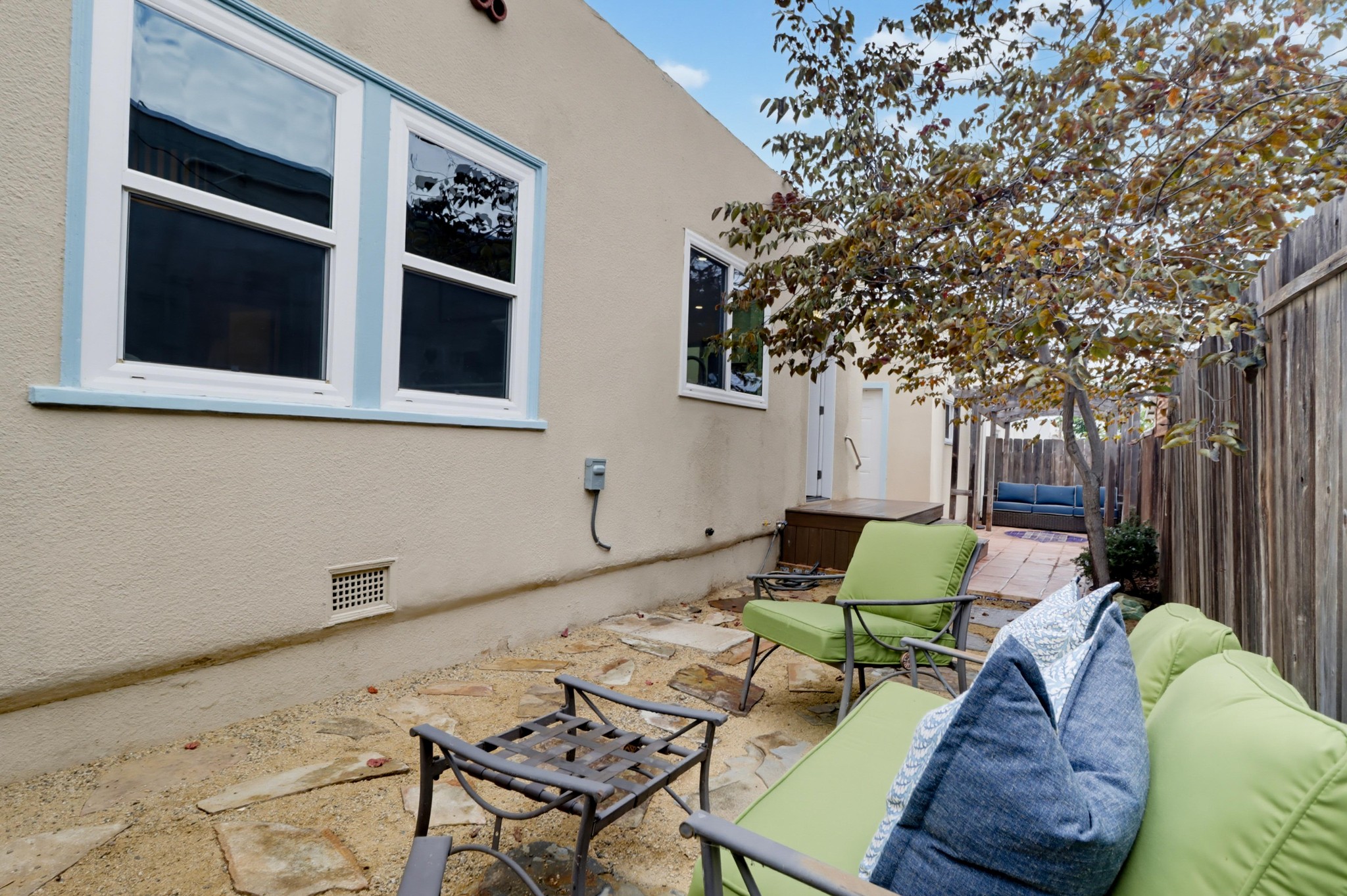 Virtual tour photo 47 of 64 for 1105 E 6th St