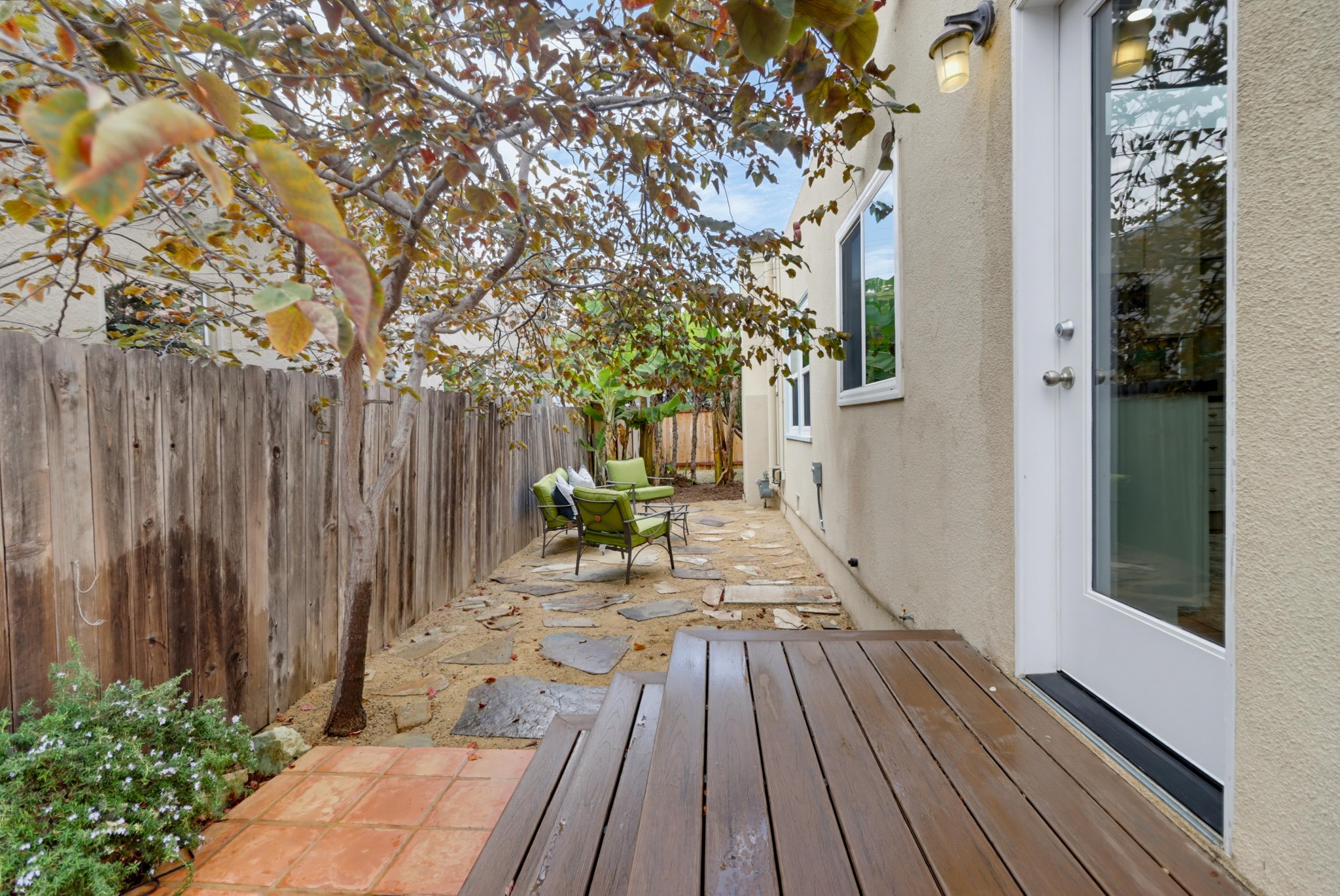 Virtual tour photo 54 of 64 for 1105 E 6th St