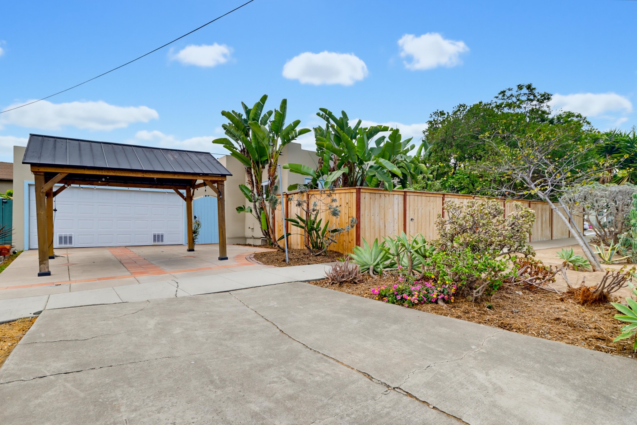 Virtual tour photo 62 of 64 for 1105 E 6th St