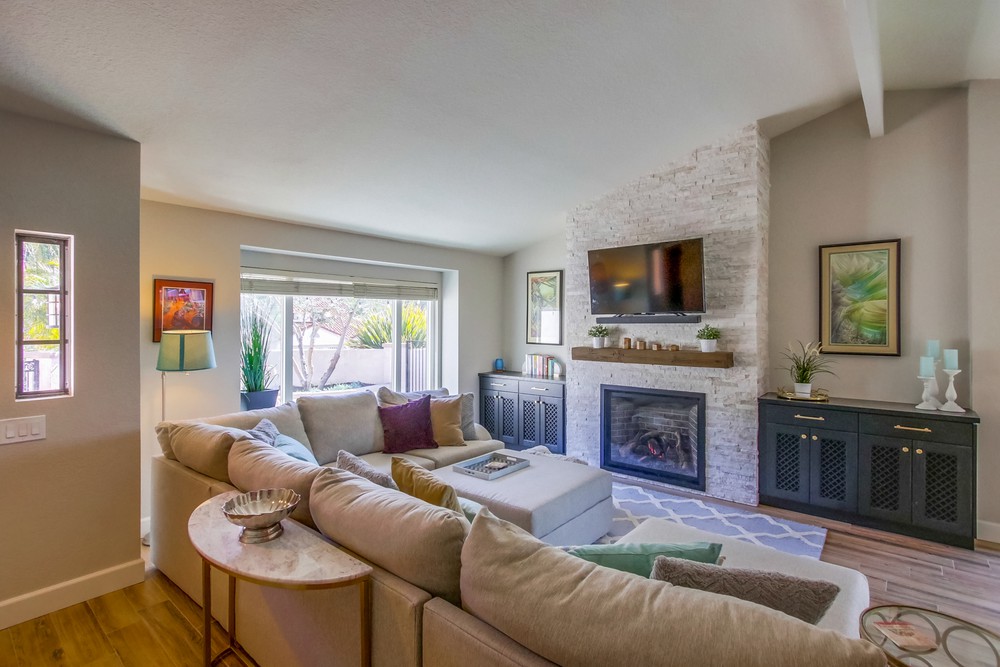 Virtual tour photo 7 of 47 for 11052 Morning Creek Dr S