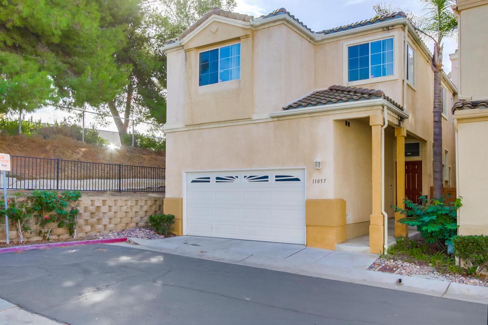 Virtual tour photo 1 of 44 for 11057 Ice Skate Pl