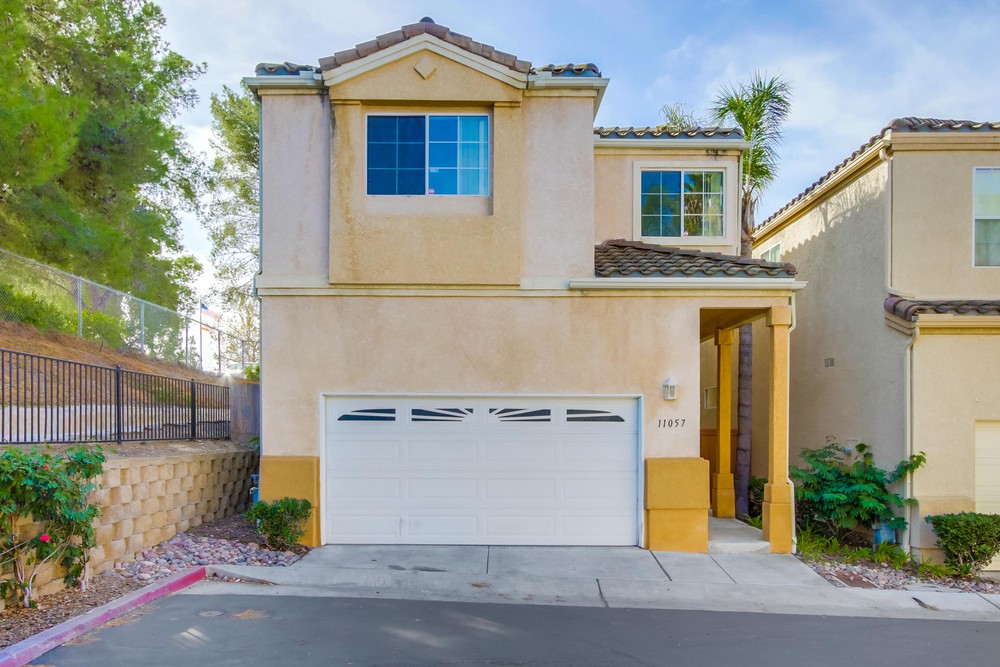 Virtual tour photo 3 of 44 for 11057 Ice Skate Pl