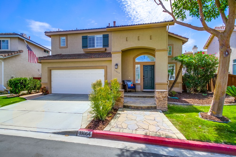 Virtual tour photo 5 of 65 for 11064 Ivy Hill Dr