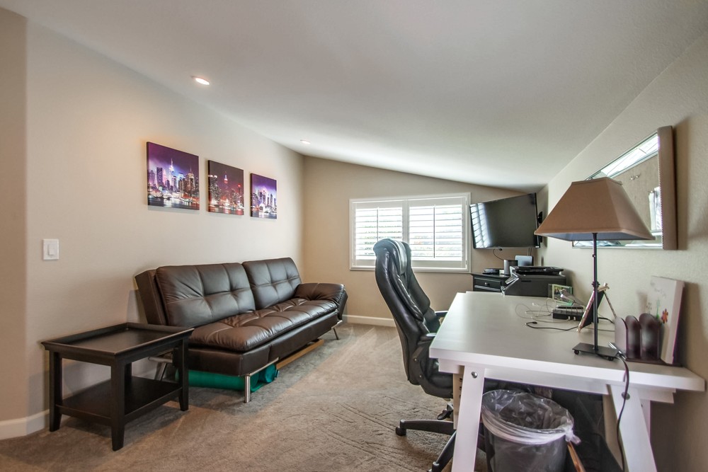 Virtual tour photo 34 of 65 for 11064 Ivy Hill Dr