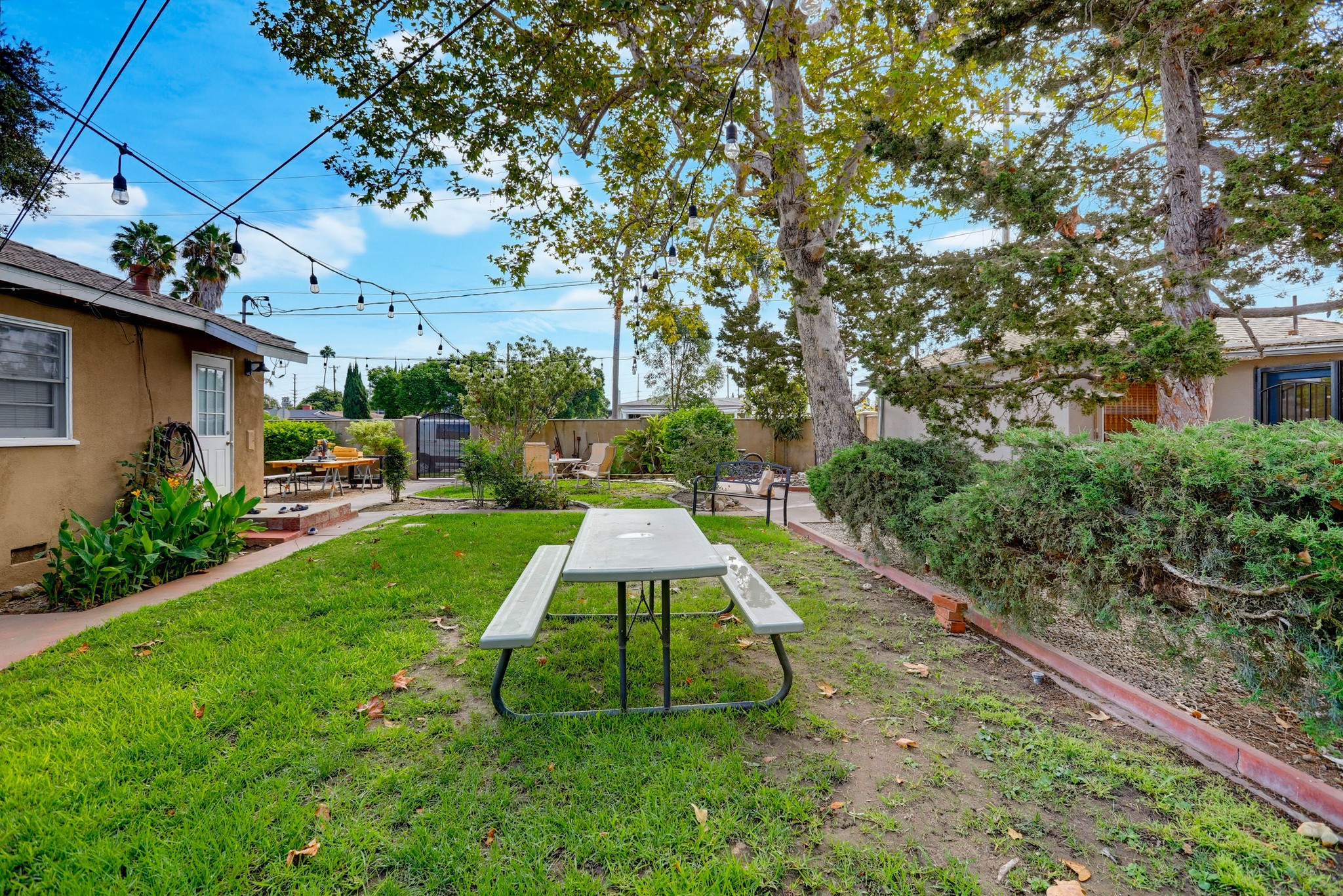 Virtual tour photo 6 of 37 for 1108 W Acacia Ave