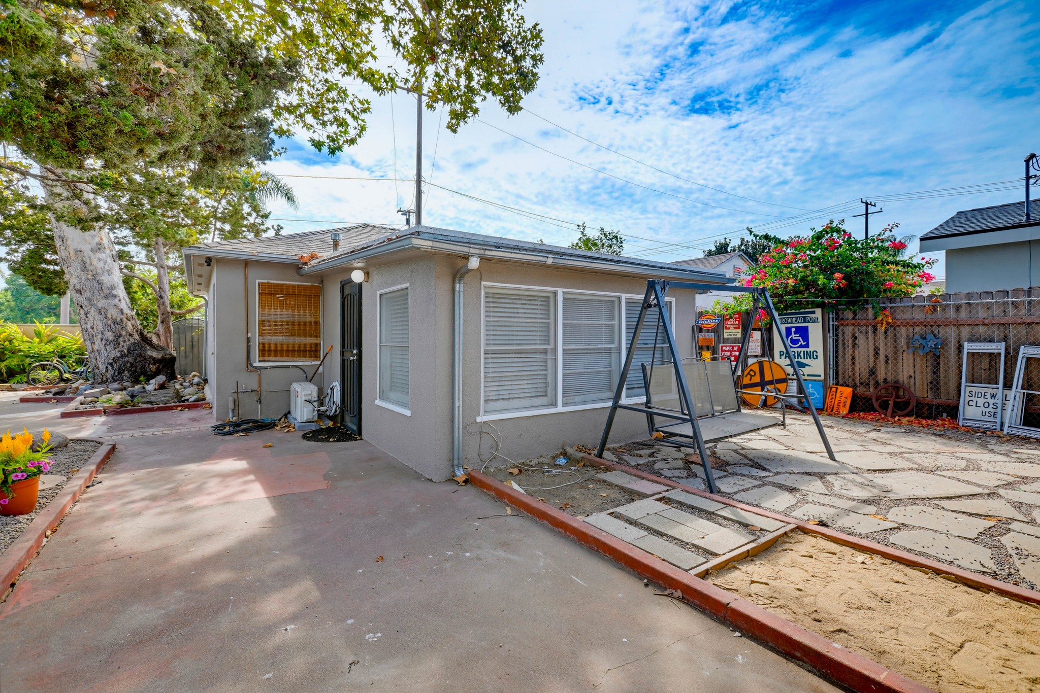 Virtual tour photo 32 of 37 for 1108 W Acacia Ave